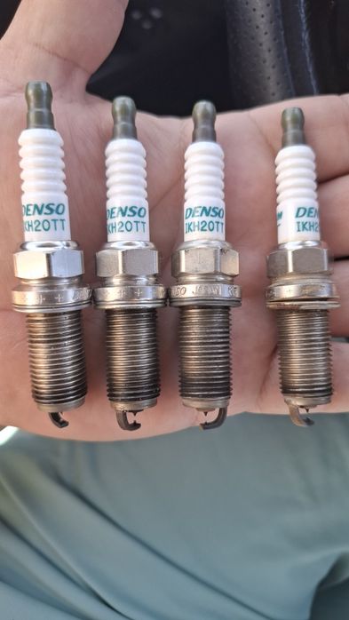 Продам свечи IKH20TT оригинал  б.у.