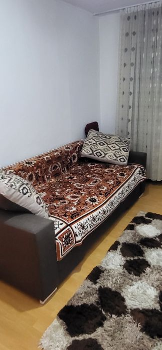Închiriez apartament