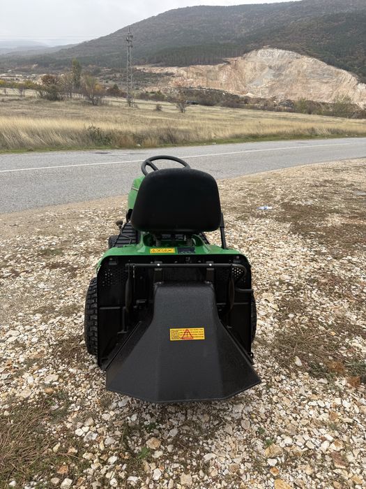 Професионална тракторна косачка John Deere