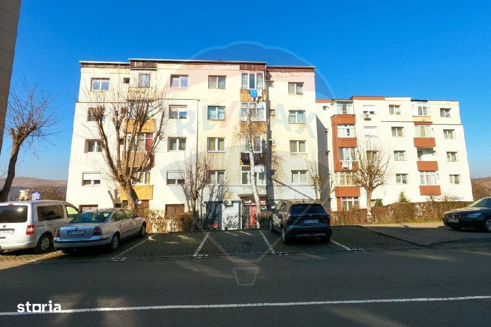 Apartament 2 camere de vanzare, Hunedoara