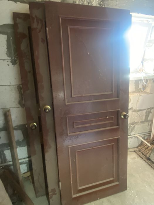 Деревянные двери