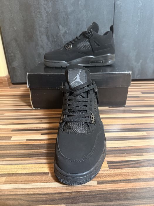 Jordan 4 Black Cat (42,5)