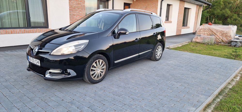 RENAULT Grand Scenic