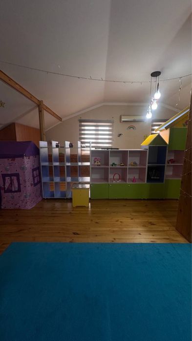 Продам палас и мебель для детского сада