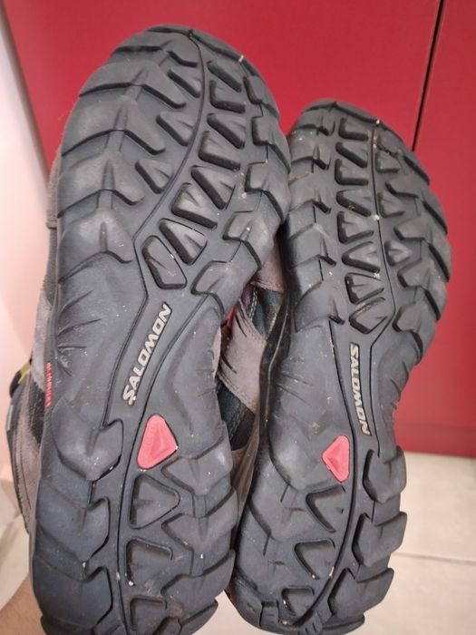 Боти Salomon Gore-Tex номер 42