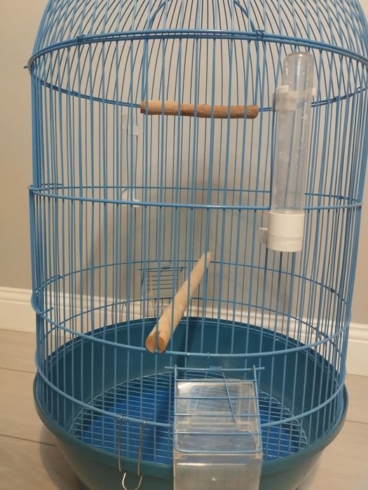 Клеткка для средних и крупных птиц.