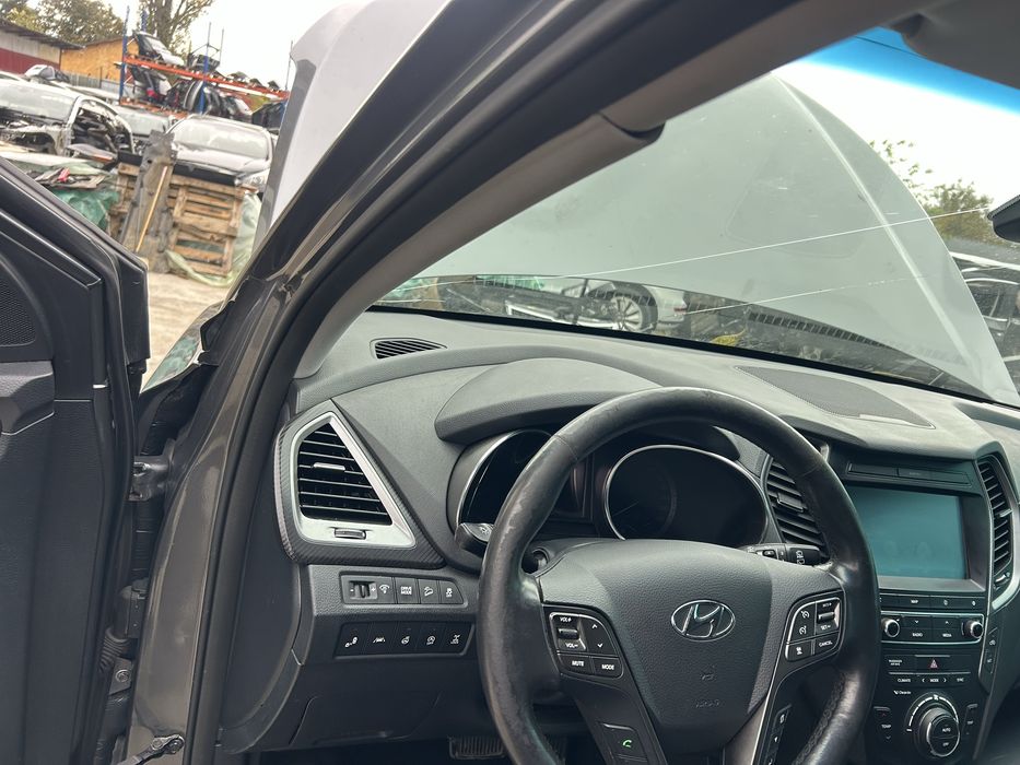 Aripă stanga spate Hyundai Santa Fe 2016