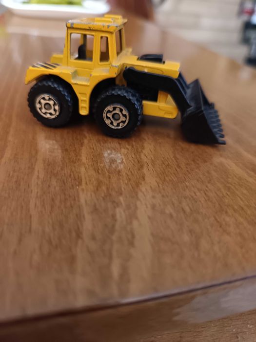 Трактор Matchbox Superfast No. 29 Tractor Shovel.