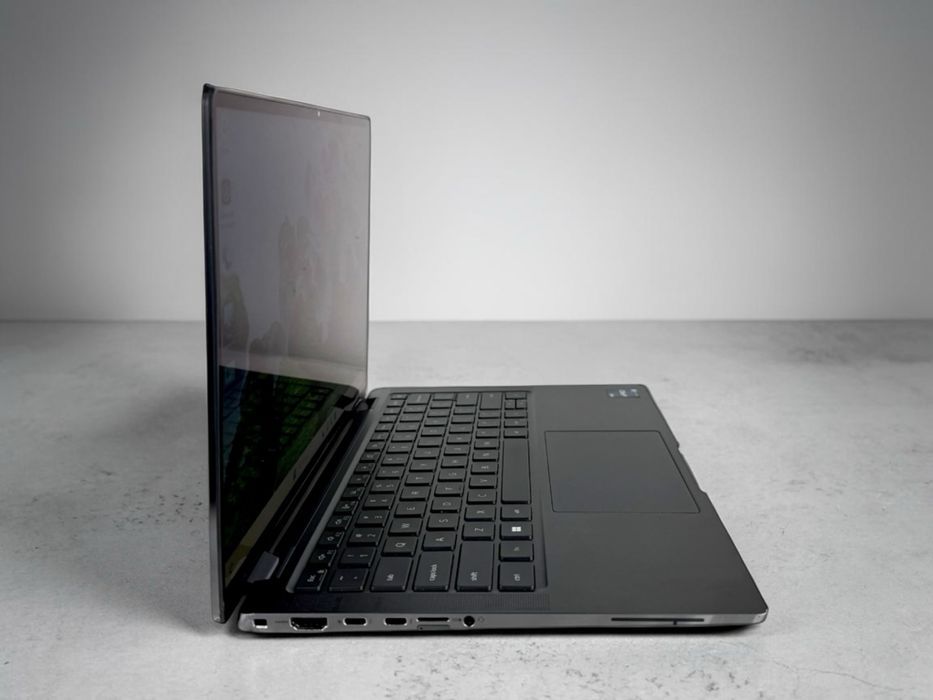 Dell Latitude 9430 2-in-1 QHD+ Touch i5-1245u 16GB 256GB SSD Win 11 Перфектен! Гаранция!