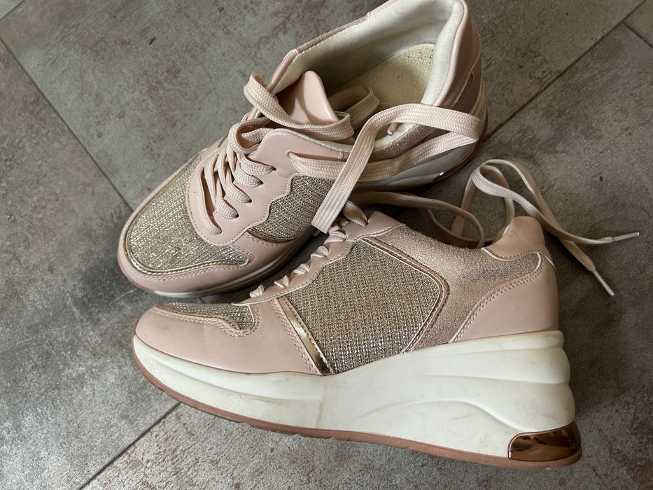 Сникърси 36 платформа