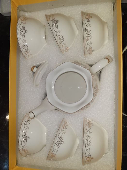 Набор чайный белого цвета