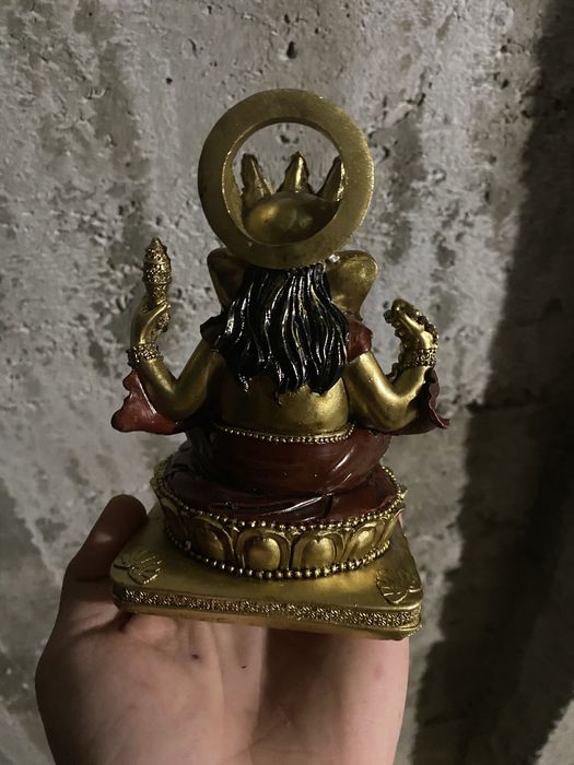 Statuetă Ganesha aurie. Descrierea!