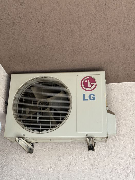 Aparat aer conditionat LG 12000BU, 2016