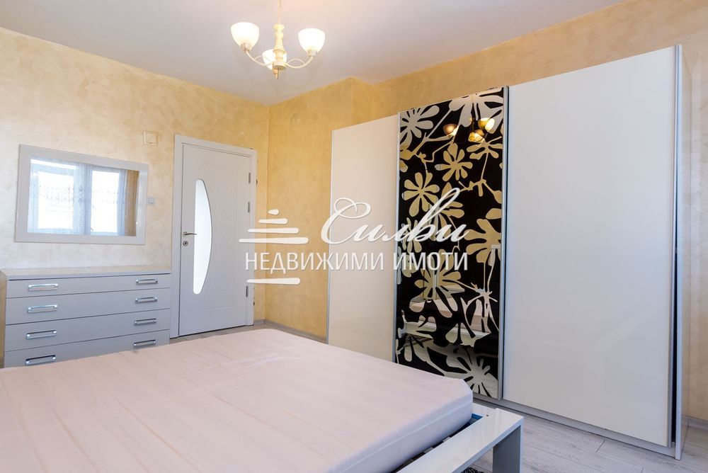 Дава се под наем Тристаен апартамент в Шумен, Военно училище - 80 кв.м за 433.5 € - Снимка #6