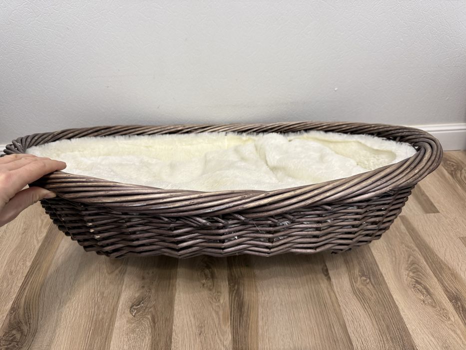 Лежанка для кошек или собак