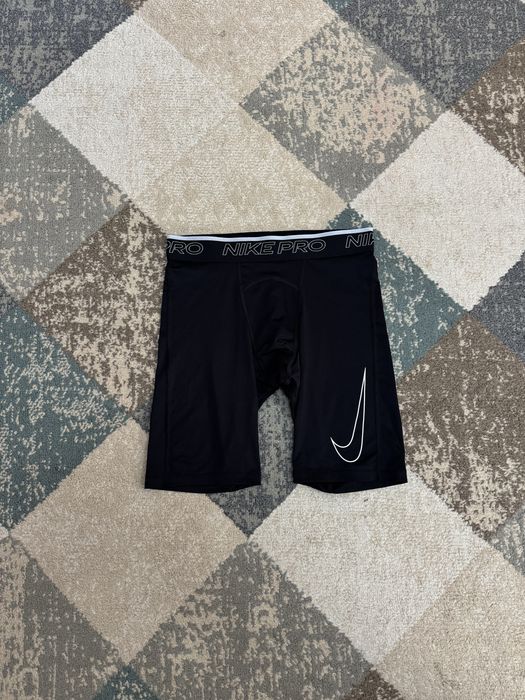 Мъжки клин Nike Pro