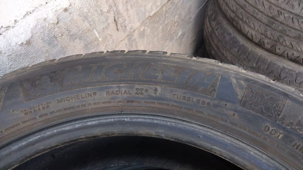 Продам шины зимние в нормальном состоянии