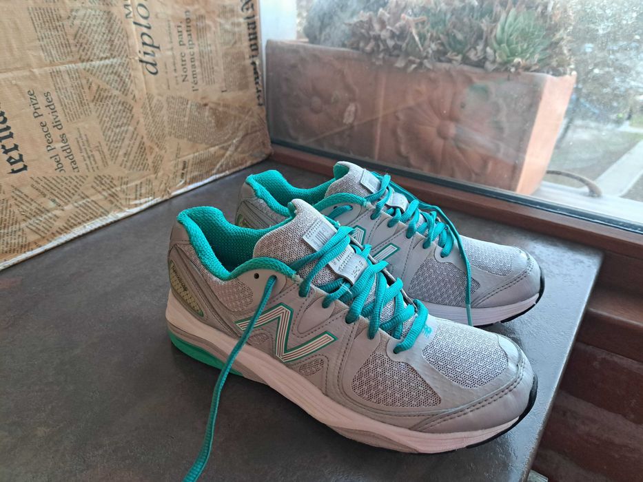 детски/дамски маратонки момче,кецове,спортни обувки,New Balance38