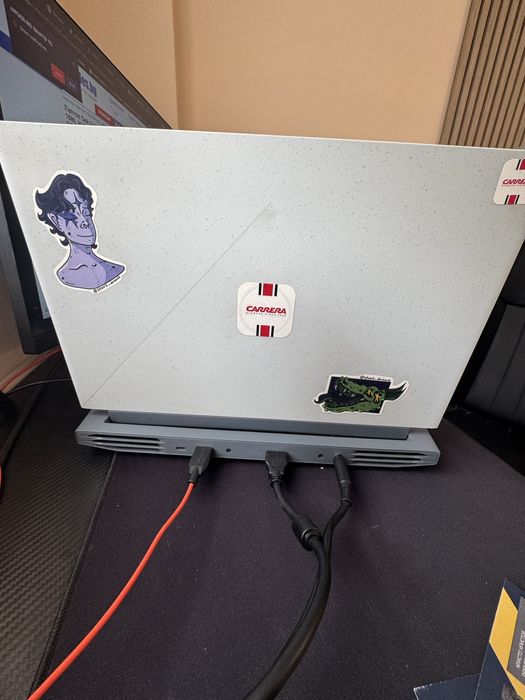 Лаптоп Dell G15 5515