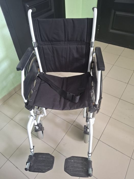 Инвалидная коляска