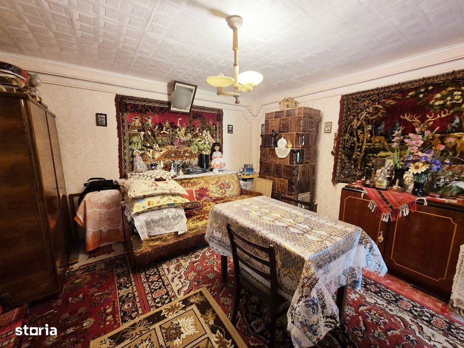 Casă din cărămidă și teren, Piatra-Neamŕ