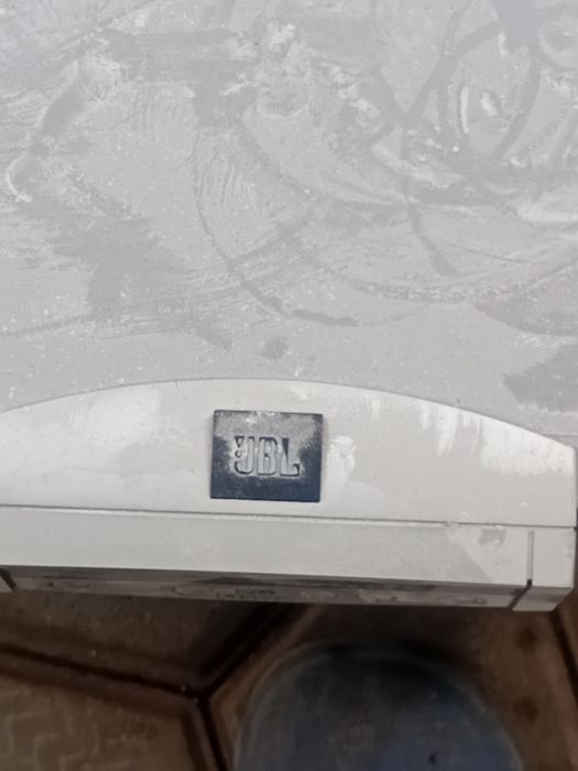 колнка jbl, рабочий