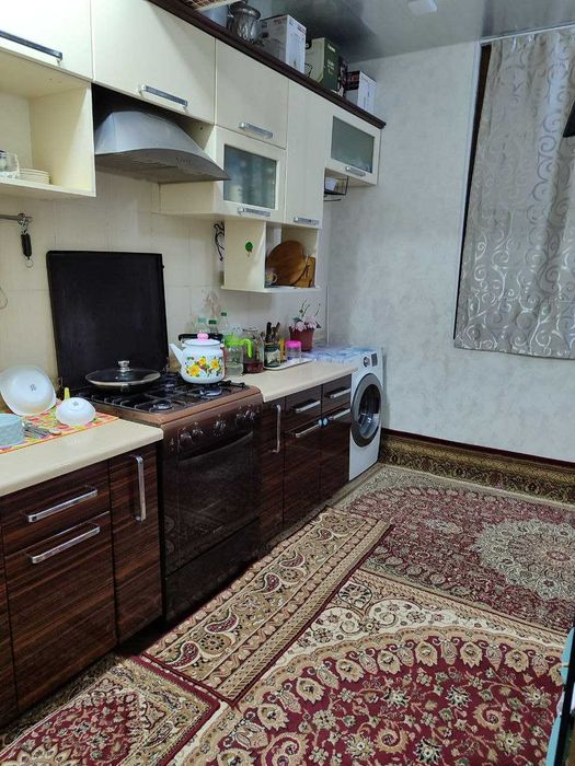 VERSAL.GULOBOD.GUNCHA (Гулобод.Гунча).Прод.3-х.(3/1/4) комн.квартира.