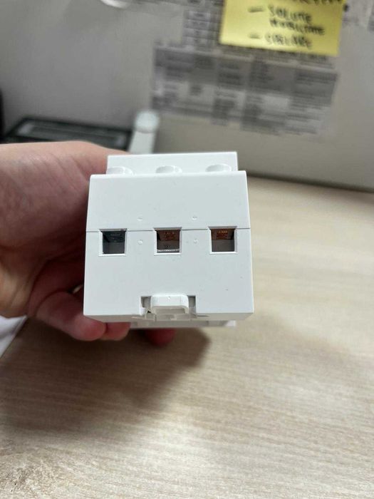 Releu digital de protecție tensiune DigiTOP 63A monofazic