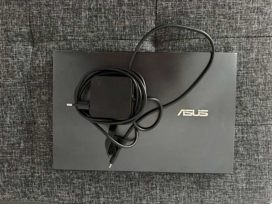 Laptop Asus Zenbook 13 UX325E , 512 GB SSD , I5-1135G7