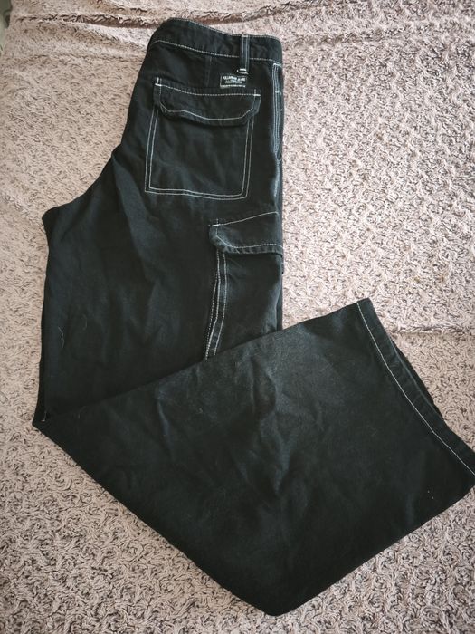 Blugi cargo Pull & Bear mărimea 42