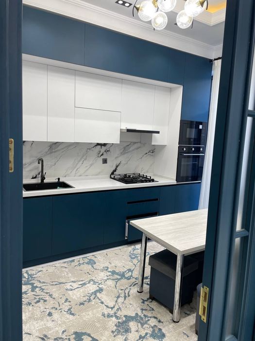 Продается Дом 5 комнат, ориентир: Турон санатория, 2,5 сотки 350м²