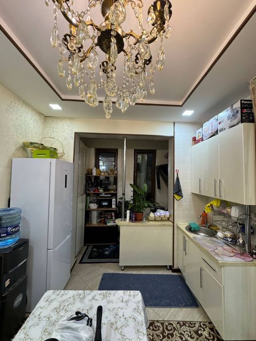 Евро участка офис учун ижарага берилади ёки сотилади