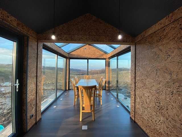 Case pe structura metalica