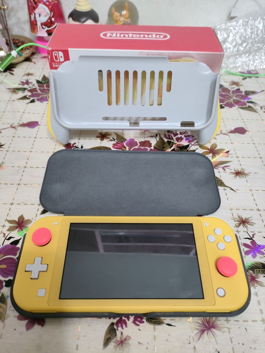 Продам прошитую Nintendo switch lite: 130 000 тг. - Приставки Кокшетау на  Olx