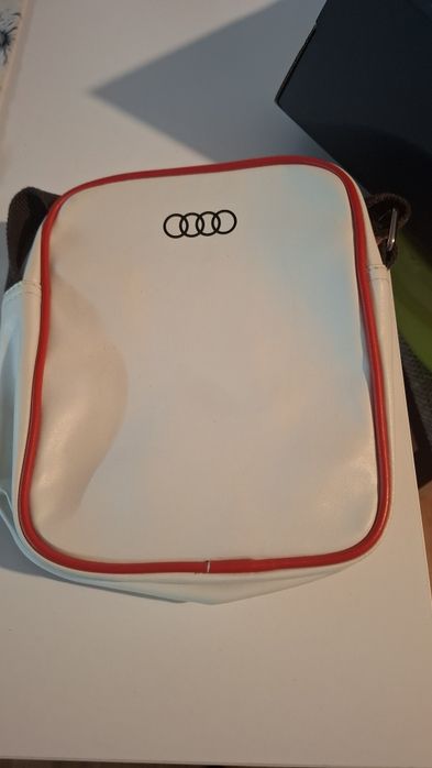 Мъжка оригинална чанта