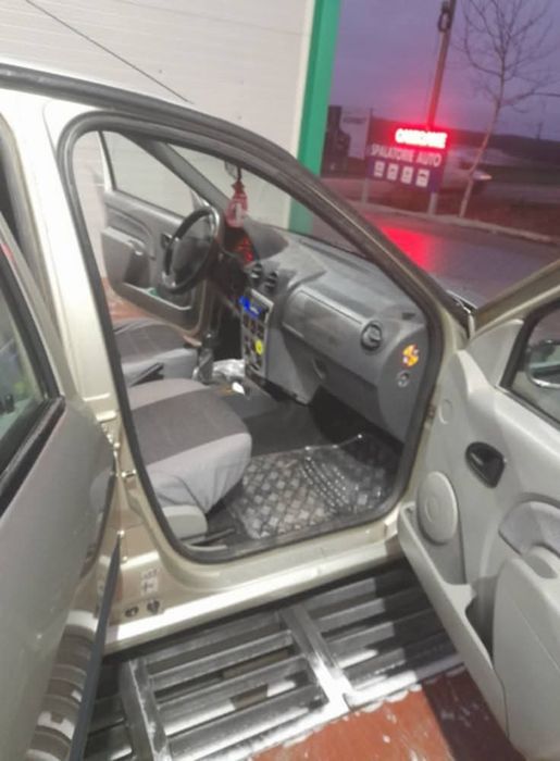 DACIA Logan 2006 — imagine 4