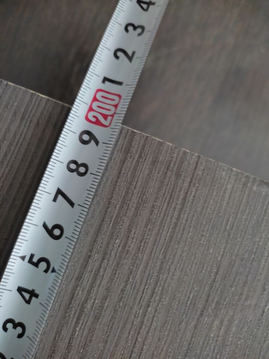 Межванной и комнаты дверь