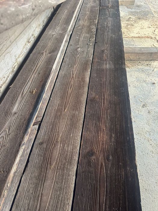 Scandura veche de brad