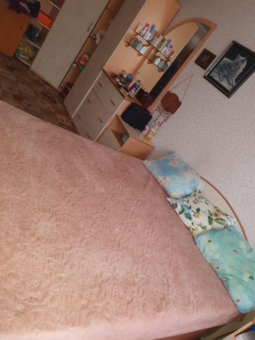 Спальный гарнитур