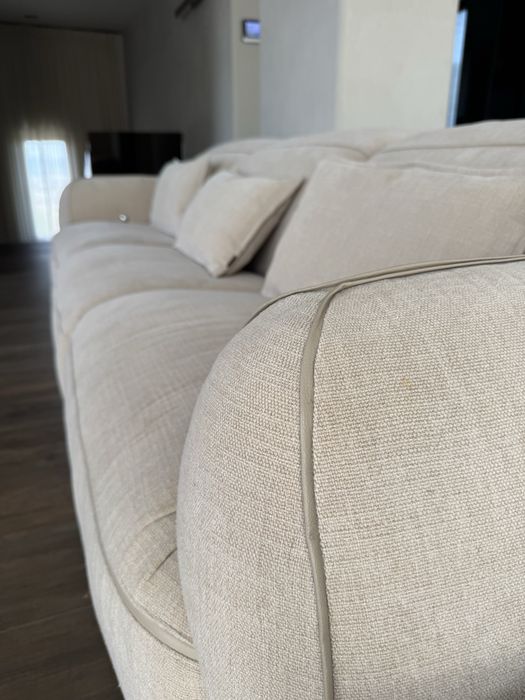 Италиански триместен диван Natuzzi