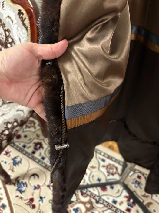 Верхняя женская одежда