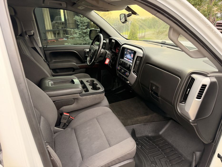 GMC Sierra 5.3 L Autoutilitara 4x4 Automat Inmatriculata Ro