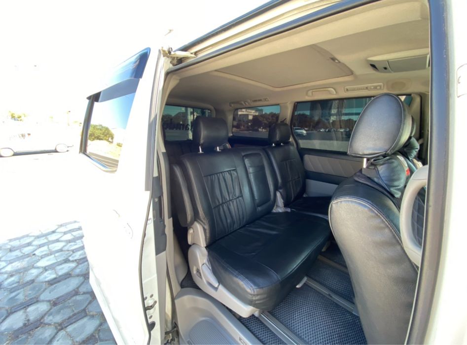 Toyota Alphard 06