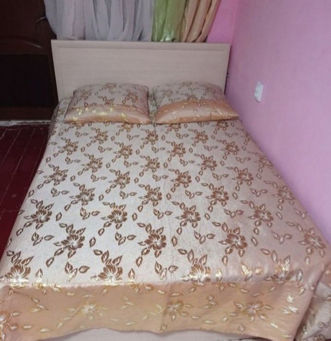 Продам двух спальное кравать