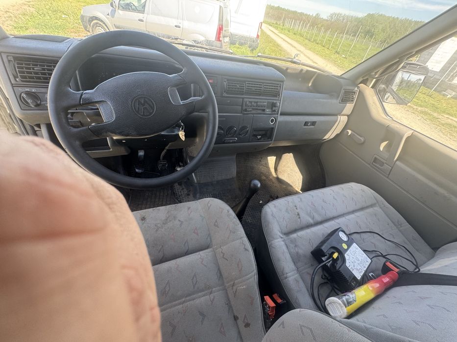 Pret FIX Volkswagen transporter t4 cititi descrierea va rog