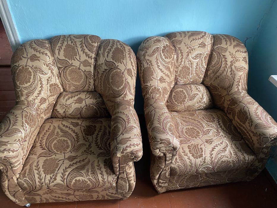 Продам диван и кресло