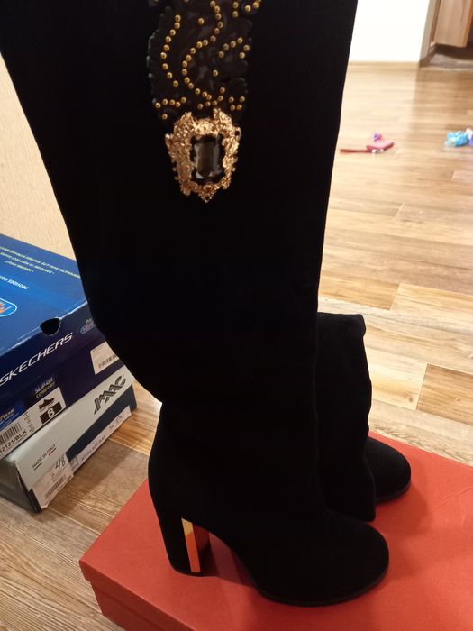 Продам сапожки 38 размера