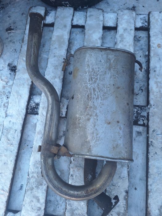 Глушитель на Митцубиси спец вагон