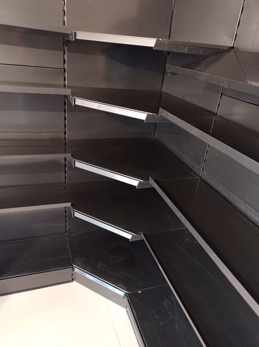 Стелажи Tegometal за магазини