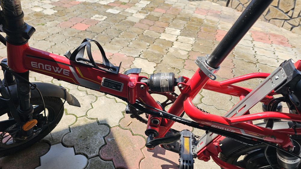 Vand bicicleta pliabila. Baterie 32Ah